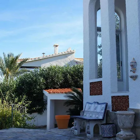 Villa Denia, 3 Dormitorios, 7 Personas - Es-262-11 Dénia