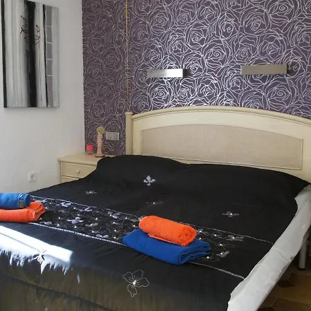 Villa Denia, 3 Dormitorios, 7 Personas - Es-262-11